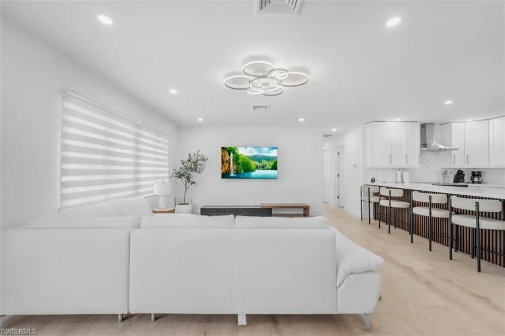 4625 Forest Glen Drive North Fort Myers, FL 33903