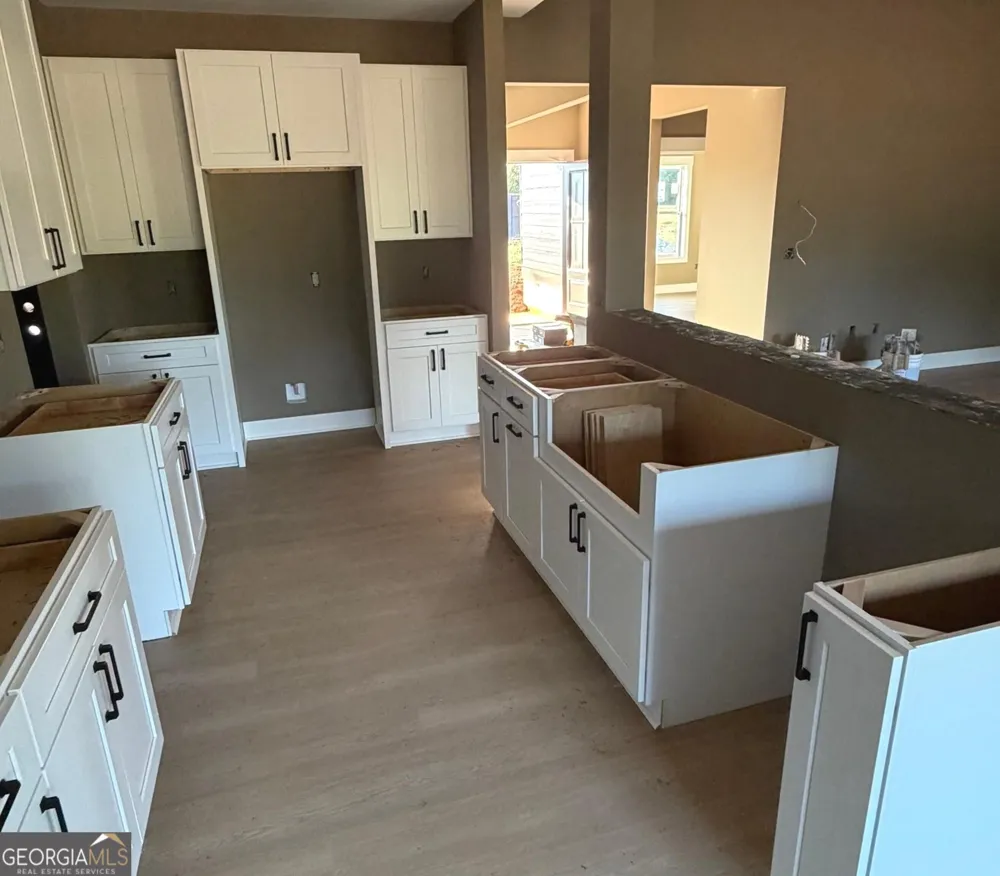1220 H N Ayers Road Hartwell, GA 30643