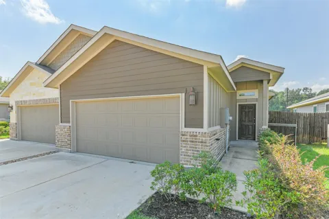 122 Wickersham #B