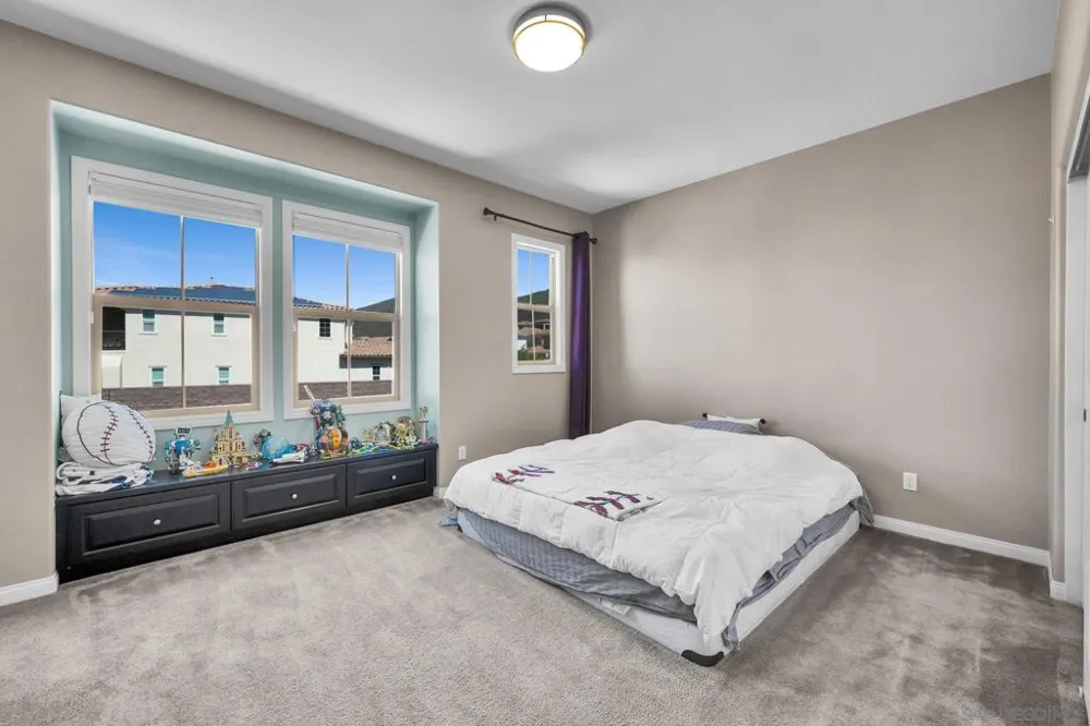 15932 Taburno Way San Diego, CA 92127