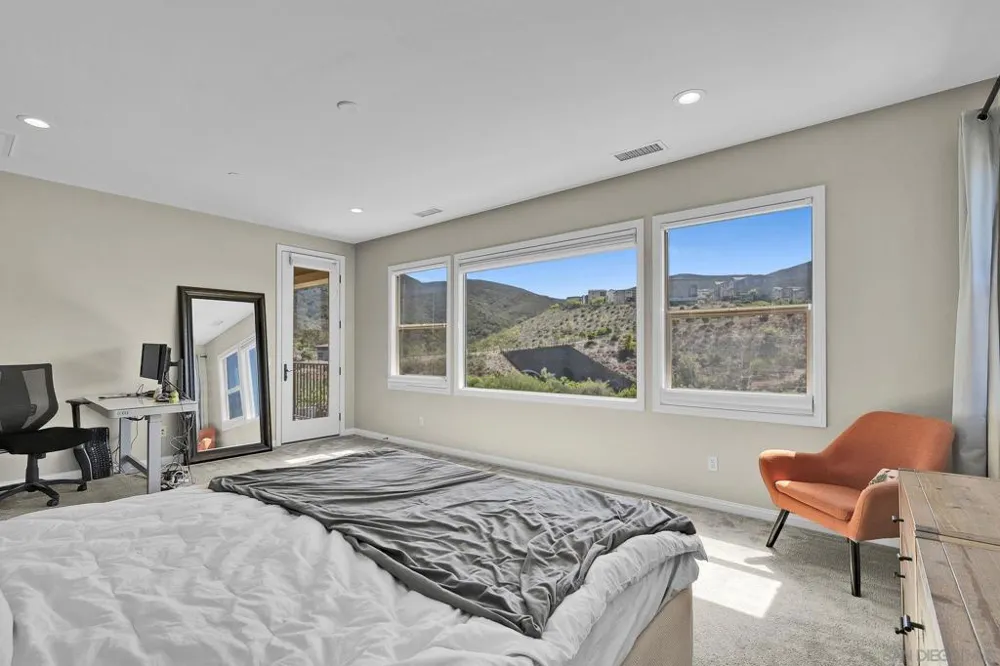 15932 Taburno Way San Diego, CA 92127