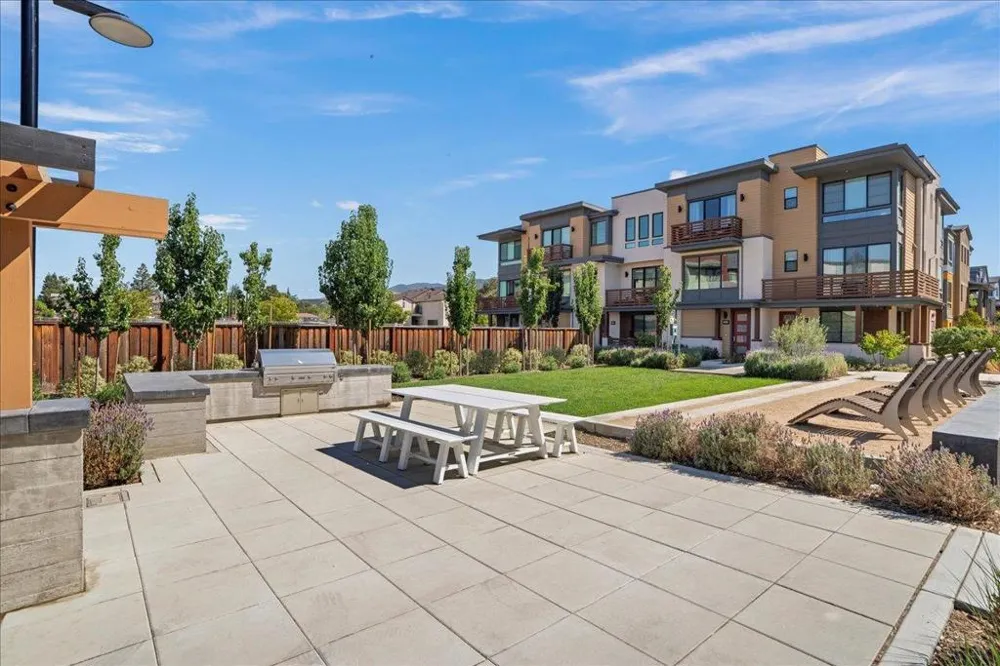 16293 Gellatt Court Los Gatos, CA 95032