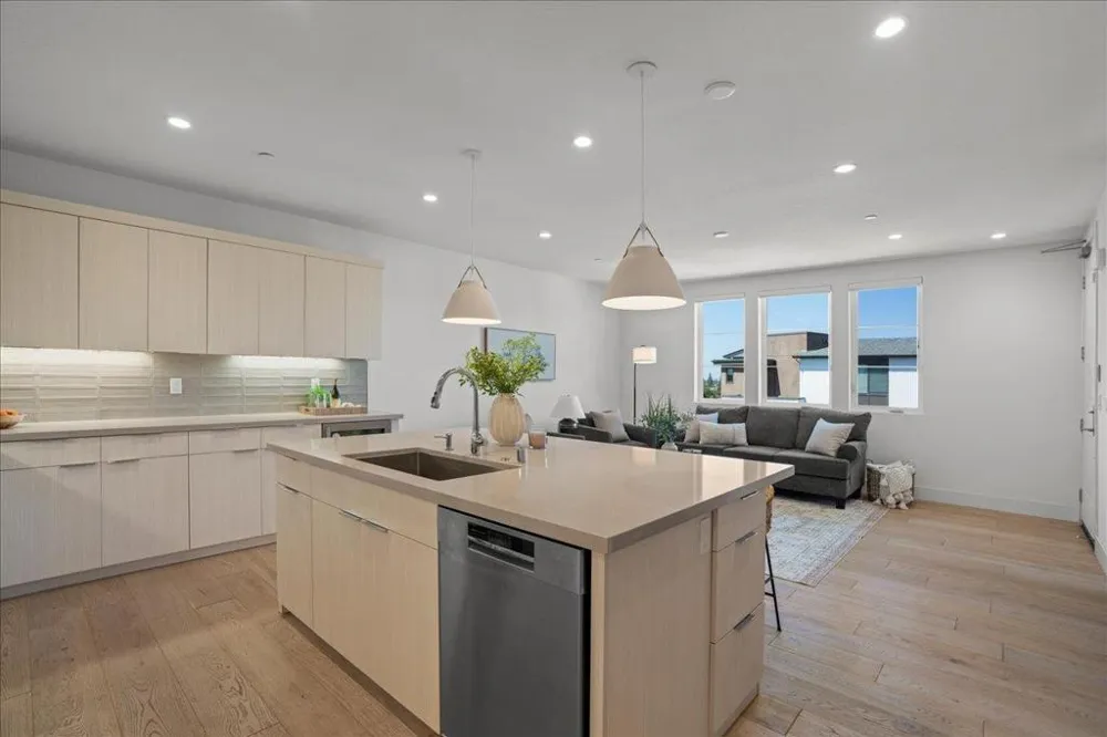 16293 Gellatt Court Los Gatos, CA 95032
