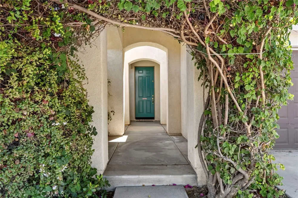 25004 Catkin Street Corona, CA 92883