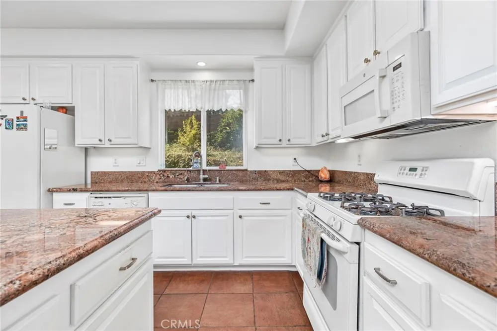 25004 Catkin Street Corona, CA 92883