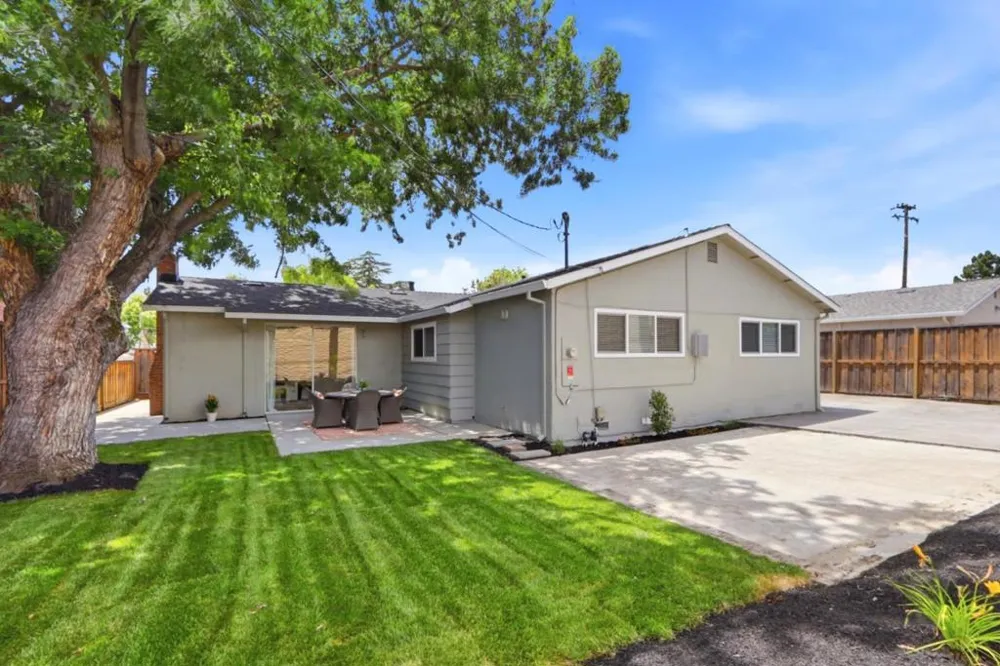 19681 Drake Drive Cupertino, CA 95014
