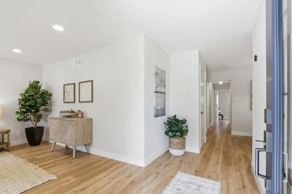 19681 Drake Drive Cupertino, CA 95014