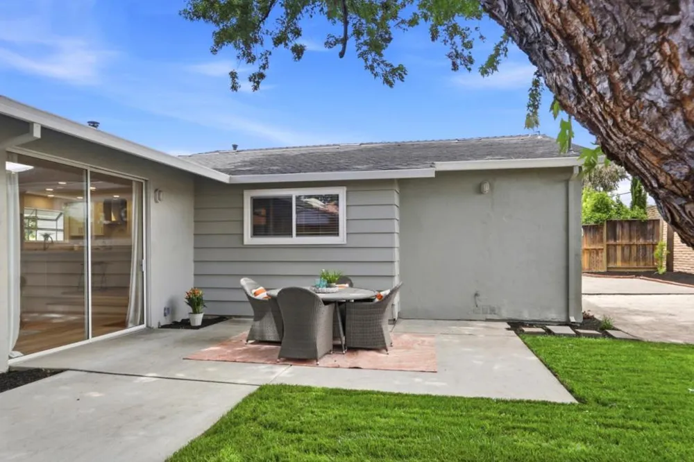 19681 Drake Drive Cupertino, CA 95014