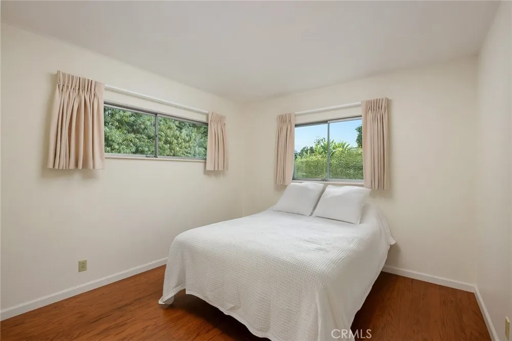 405 HILL STREET Monrovia, CA 91016