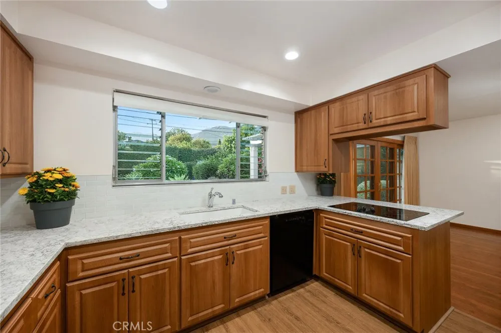 405 HILL STREET Monrovia, CA 91016