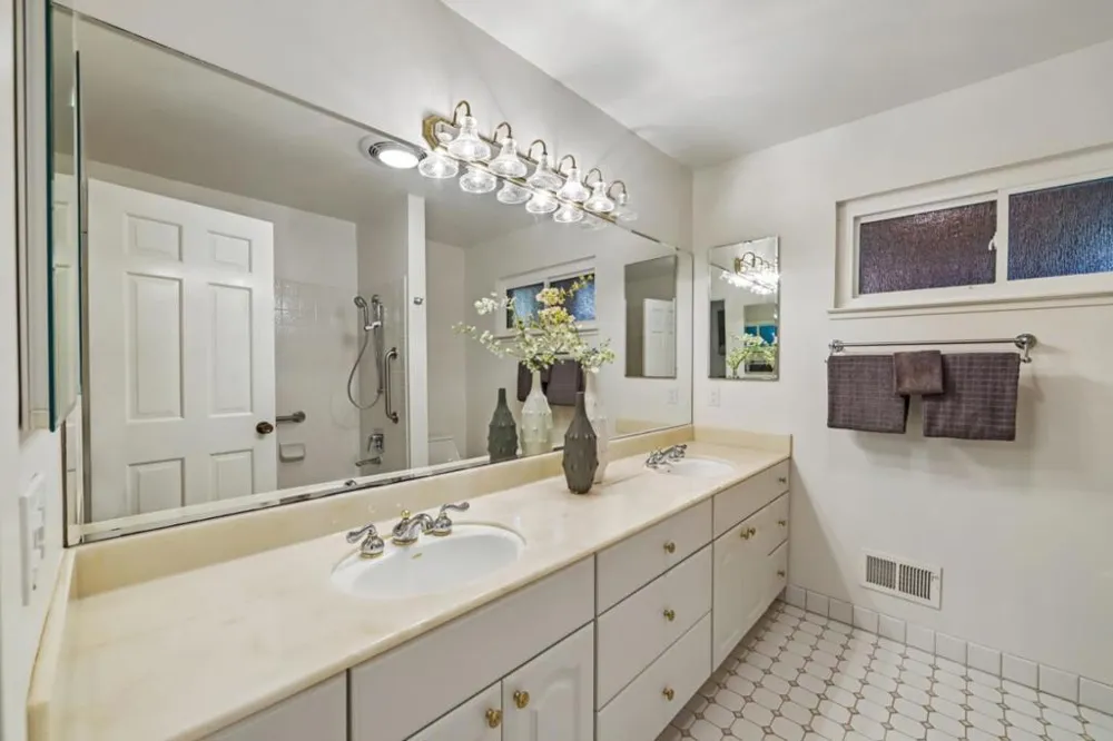 2808 Wakefield Drive Belmont, CA 94002