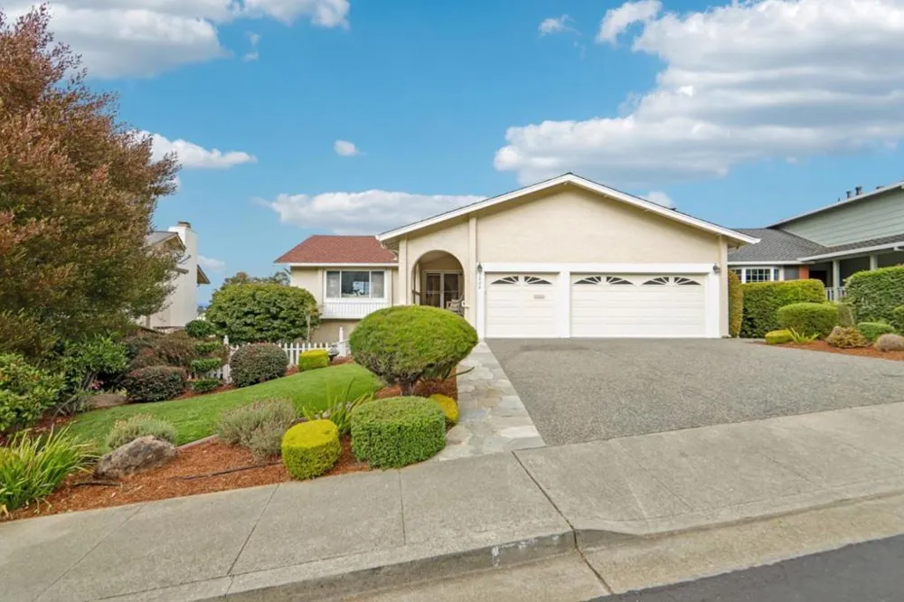 2808 Wakefield Drive Belmont, CA 94002