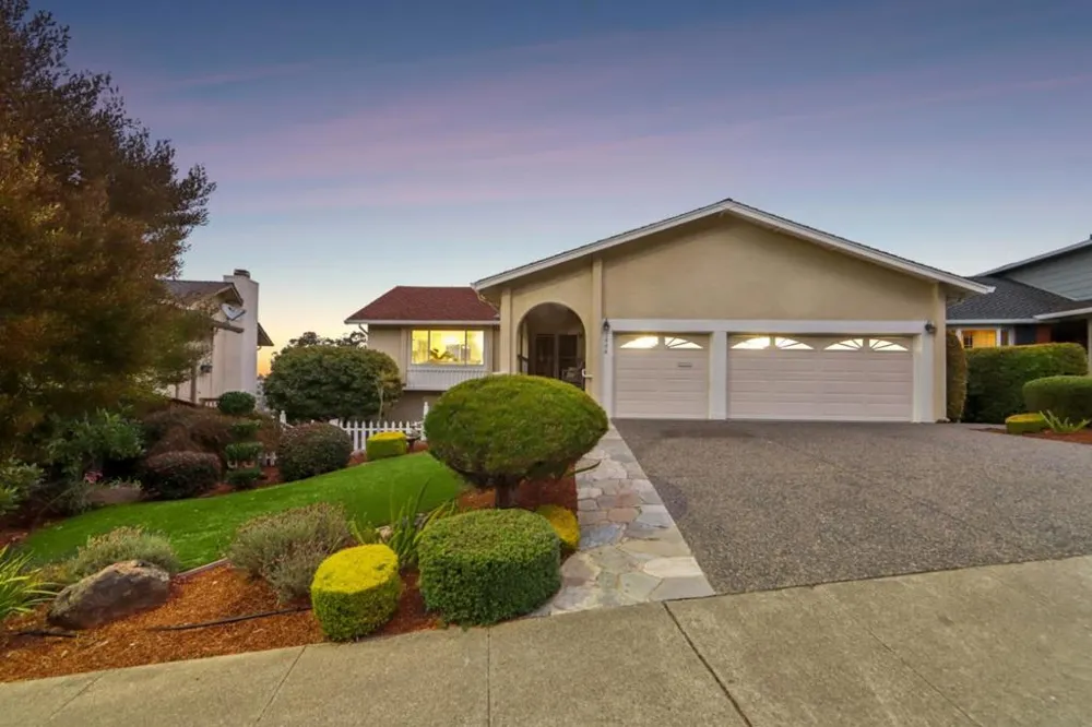 2808 Wakefield Drive Belmont, CA 94002