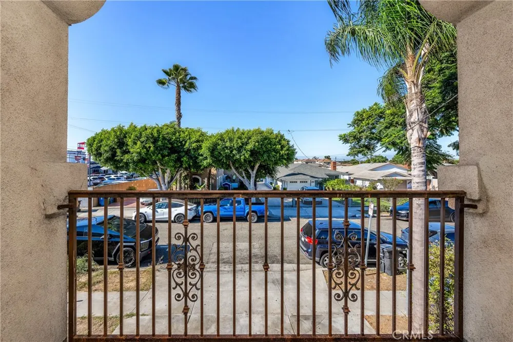 3938 W 119th Place Hawthorne, CA 90250