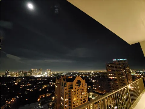 10501 Wilshire Boulevard #2204