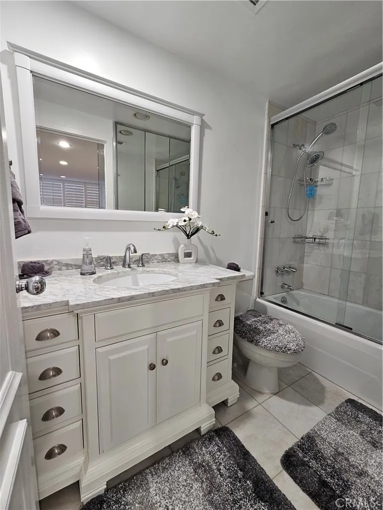 10501 Wilshire Boulevard #2204 Los Angeles, CA 90024
