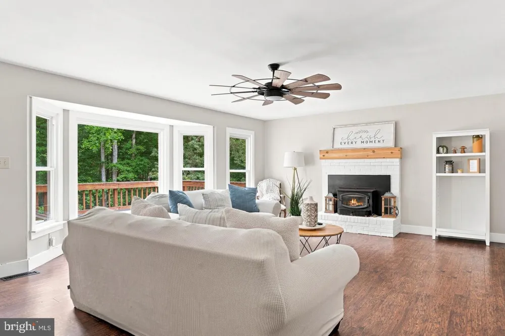 8651 KING GEORGE COURT Pomfret, MD 20675