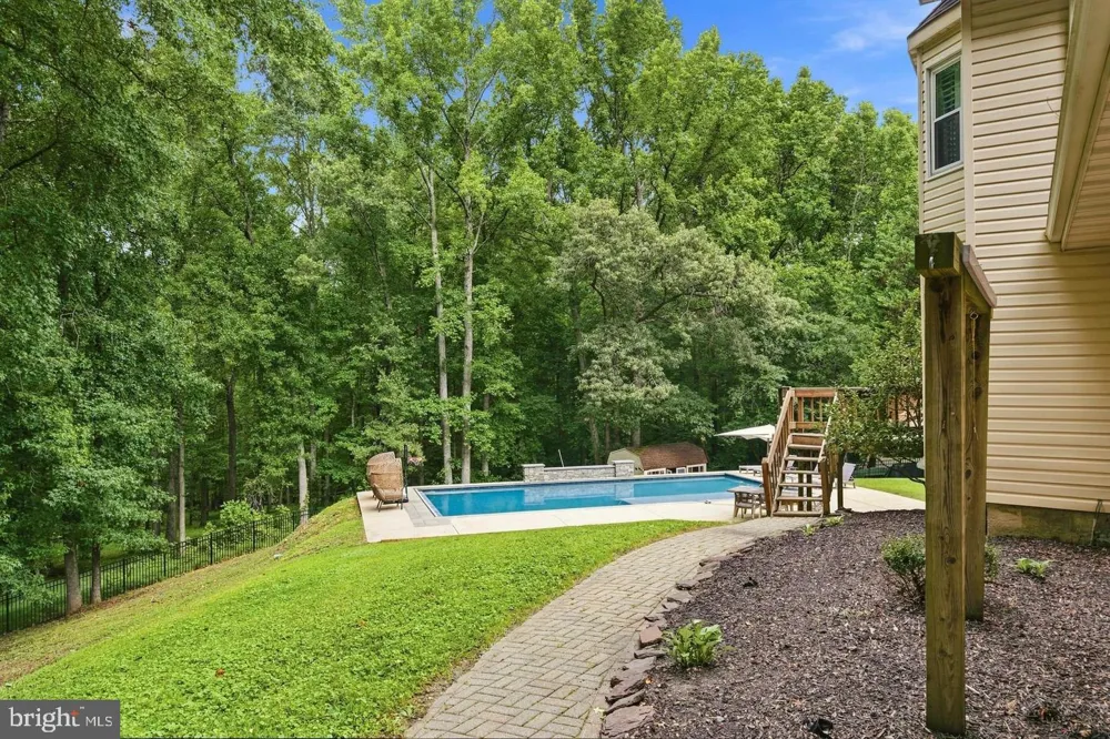 8651 KING GEORGE COURT Pomfret, MD 20675