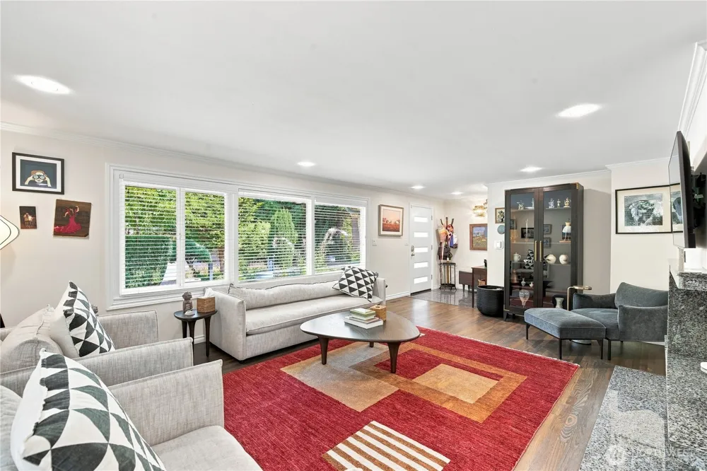 5521 NE 63rd Street Seattle, WA 98115