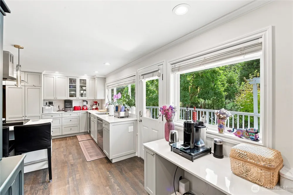 5521 NE 63rd Street Seattle, WA 98115