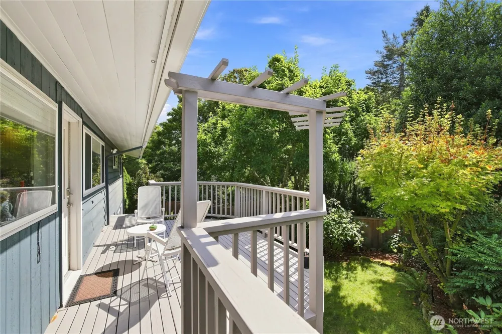 5521 NE 63rd Street Seattle, WA 98115