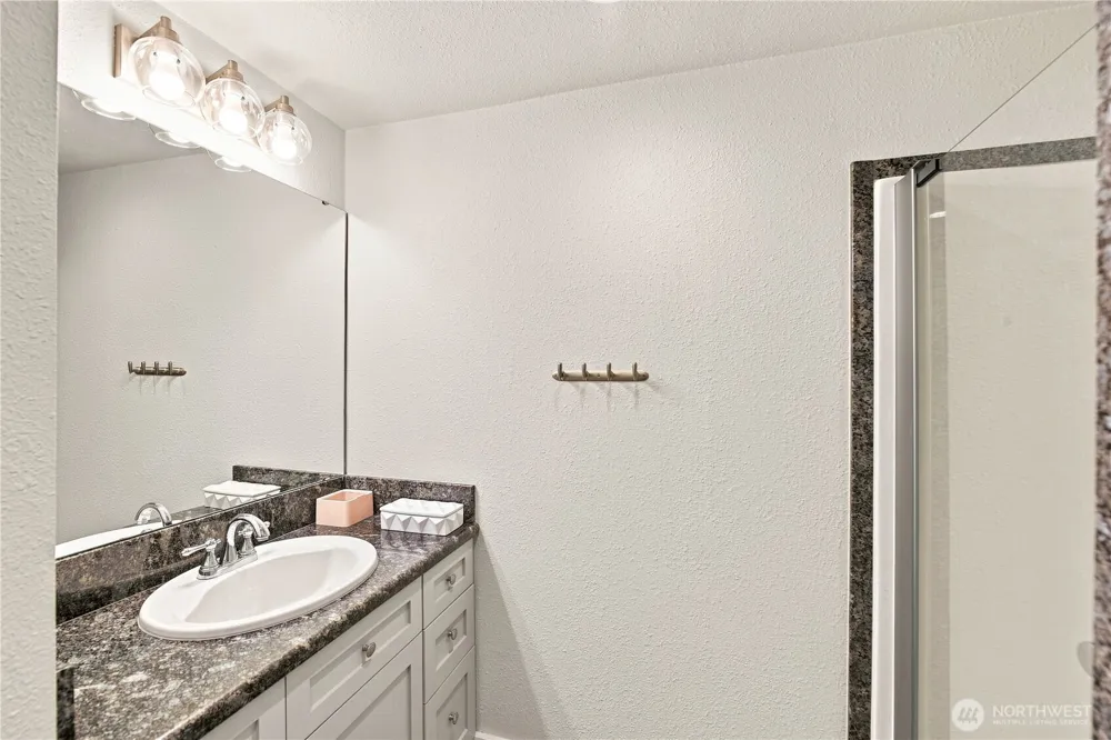 5521 NE 63rd Street Seattle, WA 98115