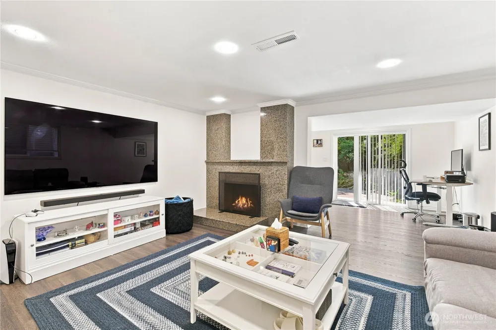 5521 NE 63rd Street Seattle, WA 98115