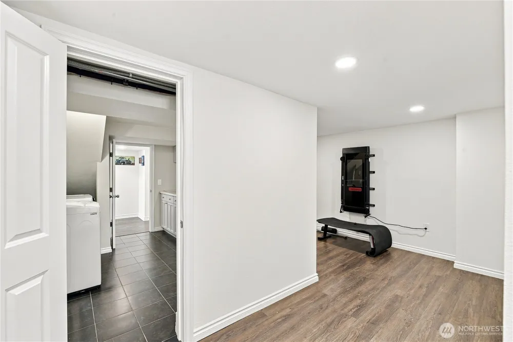 5521 NE 63rd Street Seattle, WA 98115