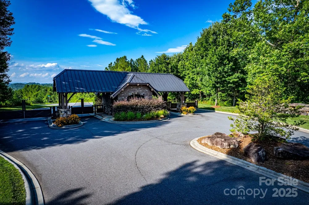 103 W Shortoff Trail NW #113 Valdese, NC 28690