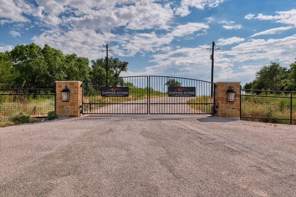 CR 511 Hamilton, TX 76531
