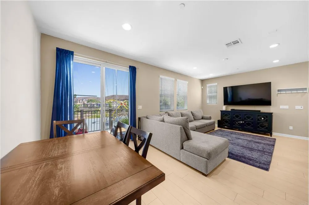 10529 Graphite Street Spring Valley, CA 91977