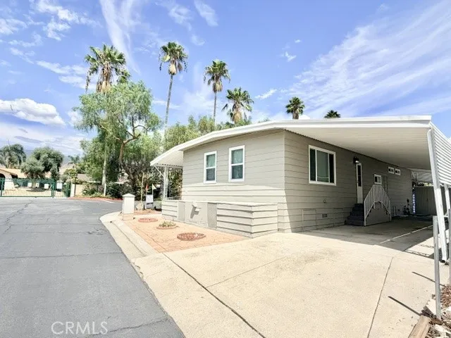 2692 Highland Avenue #34 Highland, CA 92346