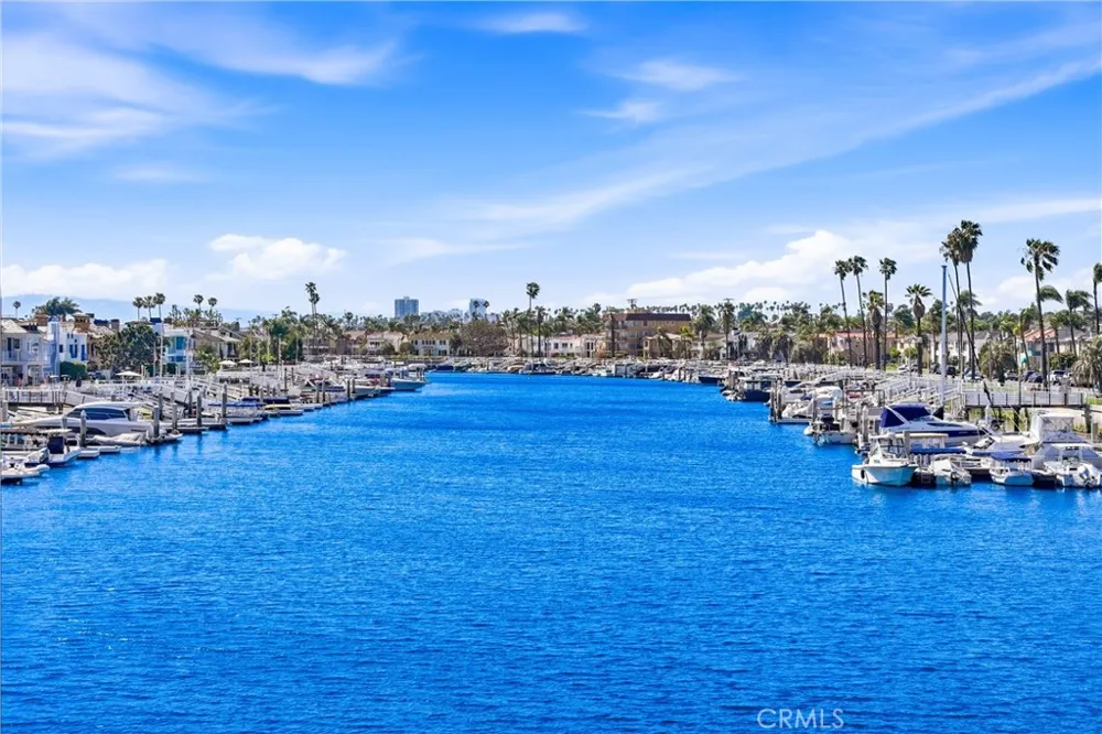383 Bay Shore #203 Long Beach, CA 90803