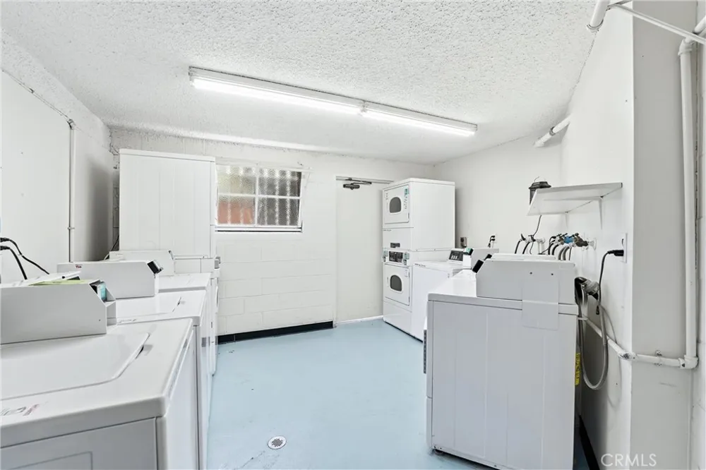 383 Bay Shore #203 Long Beach, CA 90803