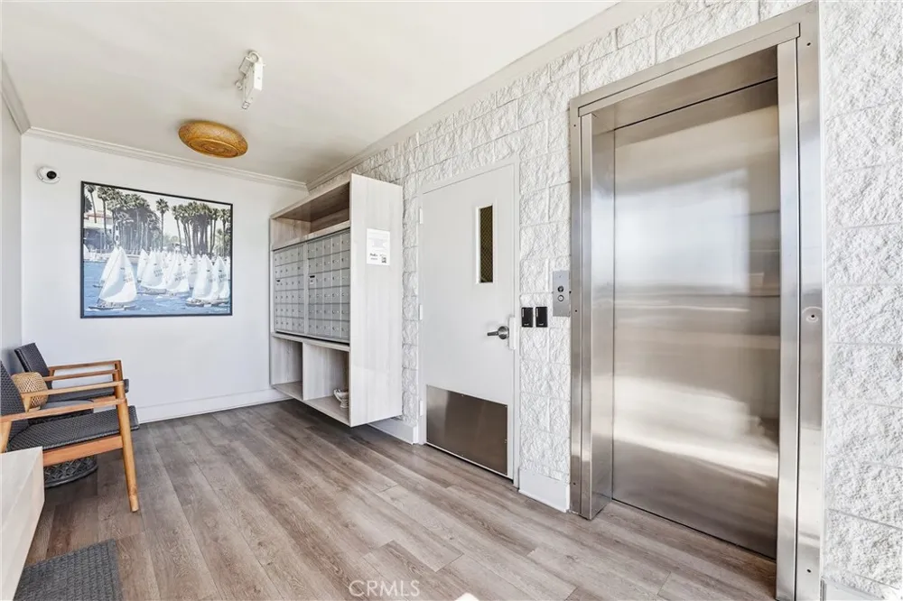 383 Bay Shore #203 Long Beach, CA 90803