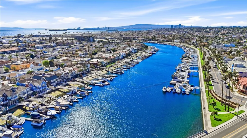 383 Bay Shore #203 Long Beach, CA 90803