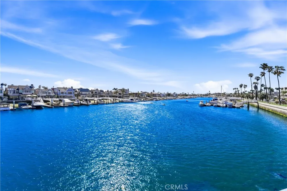 383 Bay Shore #203 Long Beach, CA 90803