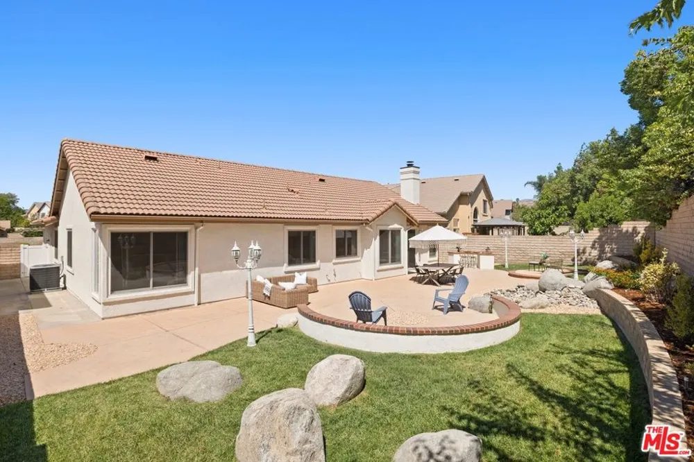 2682 Santa Ynez Avenue Simi Valley, CA 93063