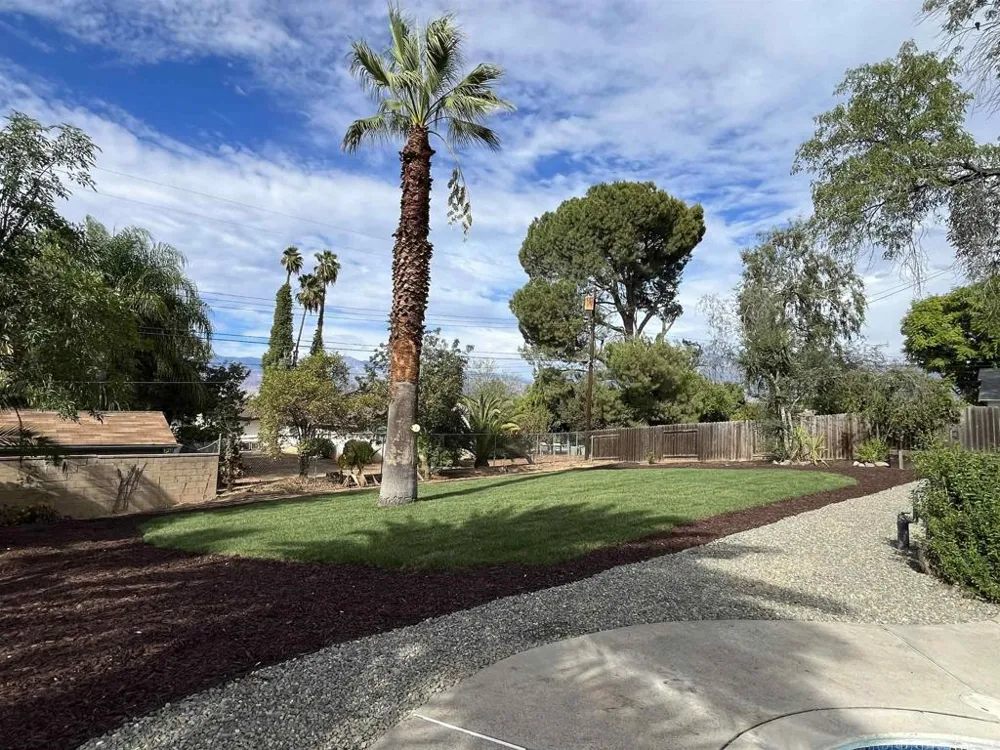 329 E South Avenue Redlands, CA 92373