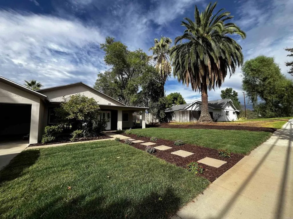 329 E South Avenue Redlands, CA 92373