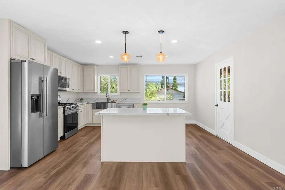 329 E South Avenue Redlands, CA 92373