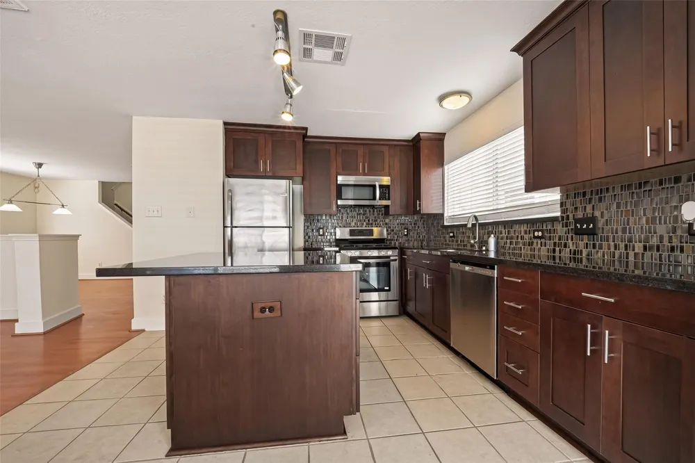 18911 Atasca Oaks Drive Humble, TX 77346