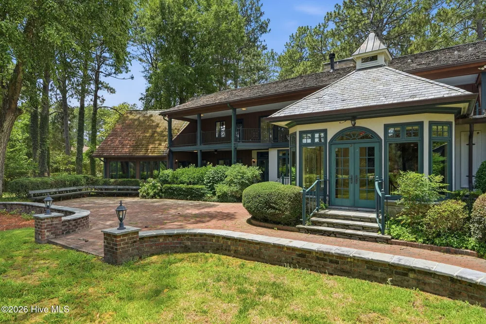 60 Lake Dornoch Drive Pinehurst, NC 28374