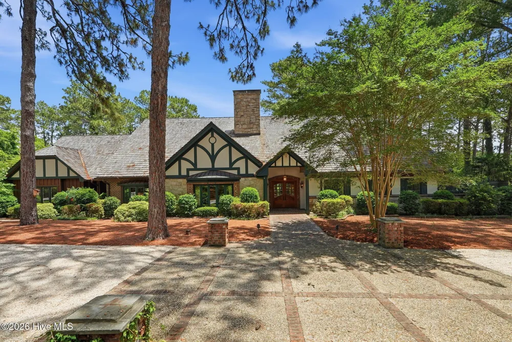 60 Lake Dornoch Drive Pinehurst, NC 28374