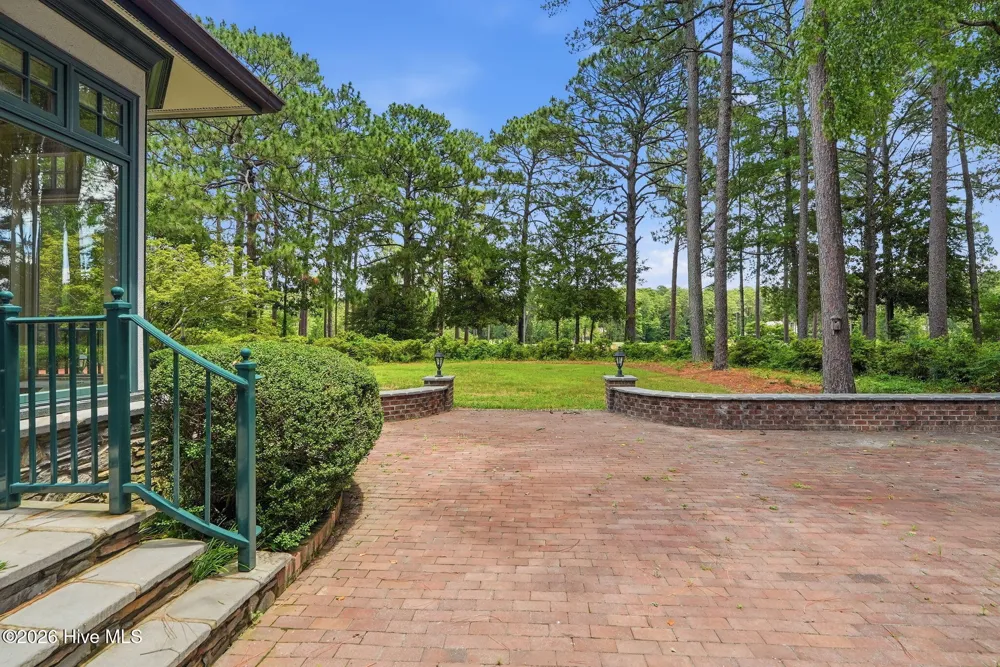 60 Lake Dornoch Drive Pinehurst, NC 28374