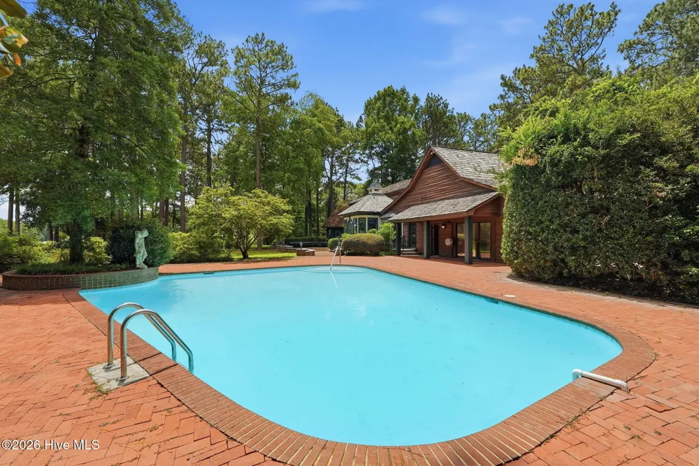 60 Lake Dornoch Drive Pinehurst, NC 28374