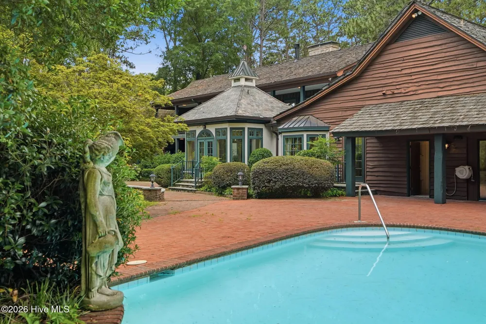 60 Lake Dornoch Drive Pinehurst, NC 28374