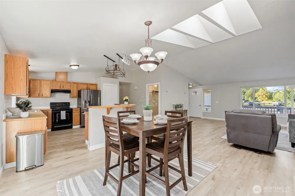 185 Hidden Meadows Drive Chehalis, WA 98532