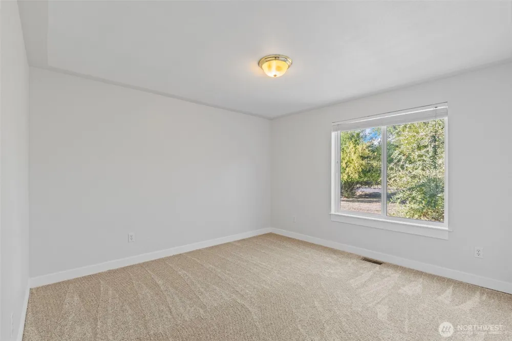 185 Hidden Meadows Drive Chehalis, WA 98532