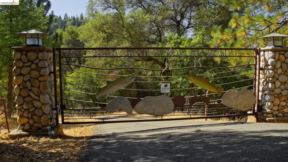 2883 Railroad Flat Rd Wilseyville, CA 95257